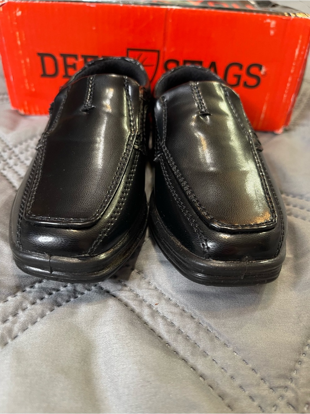 Deer Stags Boys' Wise Dress Comfort Slip-On Loafer Black / 5.5 Toddler / Medium - Picture 3 of 9